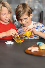 Load image into Gallery viewer, Sparkling Crystals Growing Set, Yellow Turtle