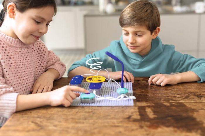Große Experimentierbox: Schaltkreise und Elektrizität