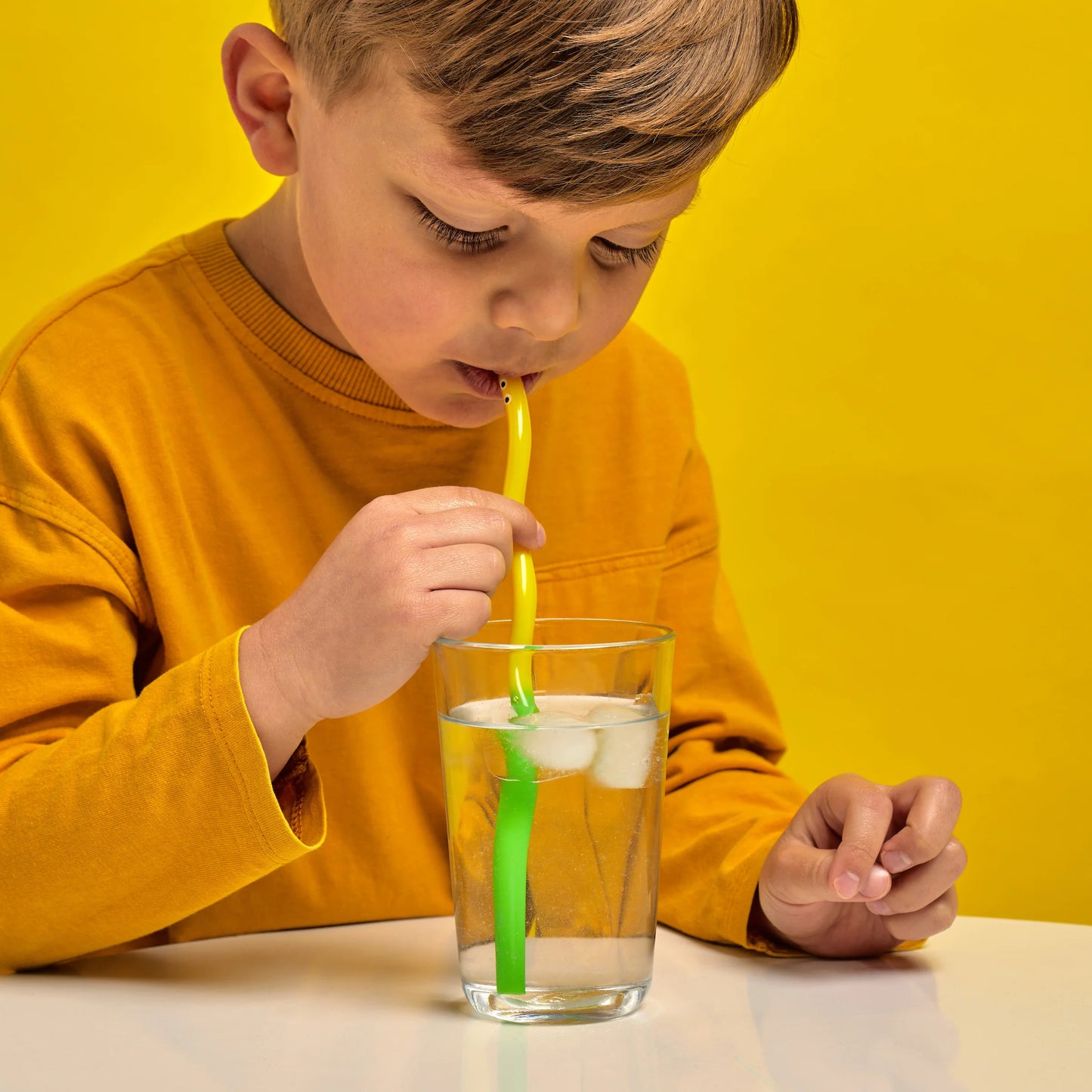 Colour Changing Straws, Wiggly Worms