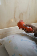 Lade das Bild in den Galerie-Viewer, Kidywolf Projektor, Kidyslide Rot