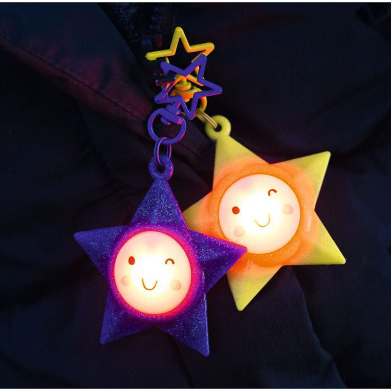 Light-Up Star Pendant, Yellow