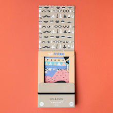 Load image into Gallery viewer, ''Make New Friends'' DIY Garland Activity