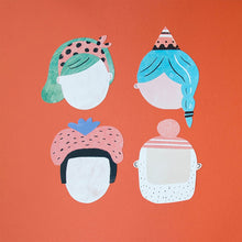 Load image into Gallery viewer, ''Make New Friends'' DIY Garland Activity