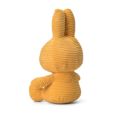 Lade das Bild in den Galerie-Viewer, Miffy Kuscheltier, Miffy Sitzend Corduroy Gelb 33cm