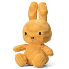Lade das Bild in den Galerie-Viewer, Miffy Kuscheltier, Miffy Sitzend Corduroy Gelb 33cm