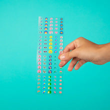 Lade das Bild in den Galerie-Viewer, OMY Nagelaufkleber 'Lily'