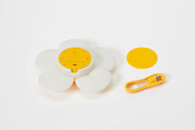 Load image into Gallery viewer, ''Smiley®'' Daisy Lamp
