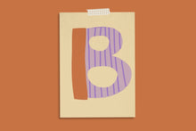 Lade das Bild in den Galerie-Viewer, Buchstaben-Postkarte, A - Z