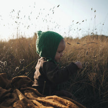 Load image into Gallery viewer, Baby Bonnet ''Two Peas in a Pod''