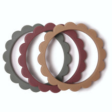 Lade das Bild in den Galerie-Viewer, Blumen-Beißarmband ''Getrockneter Thymian, Beere, Natur''