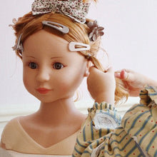 Load image into Gallery viewer, Doll Hair Salon with hair accessories