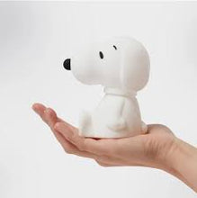 Load image into Gallery viewer, Snoopy Nightlight, Bundle of light