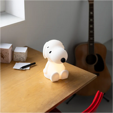 Load image into Gallery viewer, Snoopy Lamp ''Snoopy First Light''
