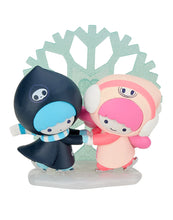 Lade das Bild in den Galerie-Viewer, Hello Kitty® x Tokidoki Blind Box Figuren ''Winterträume''