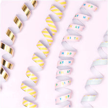 Load image into Gallery viewer, Party Streamers ''Happy Birthday''