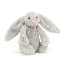 Lade das Bild in den Galerie-Viewer, Kuscheltier ''Bashful Silver Bunny''