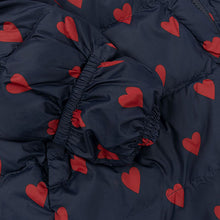 Lade das Bild in den Galerie-Viewer, Baby Daunen Onesie ''Mon Amour''