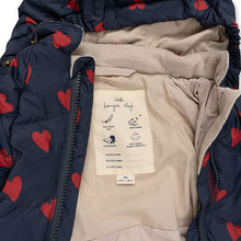 Lade das Bild in den Galerie-Viewer, Baby Daunen Onesie ''Mon Amour''