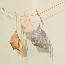 Lade das Bild in den Galerie-Viewer, Baby Sonnenhut '' Golden Caramel / Creme de la Creme ''