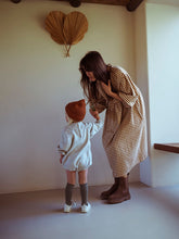 Lade das Bild in den Galerie-Viewer, Silber karierter Puff-Overall 92-98 / 2 - 3 Jahre