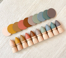 Load image into Gallery viewer, Gnomes with Stepping Stones ''Complete Set''