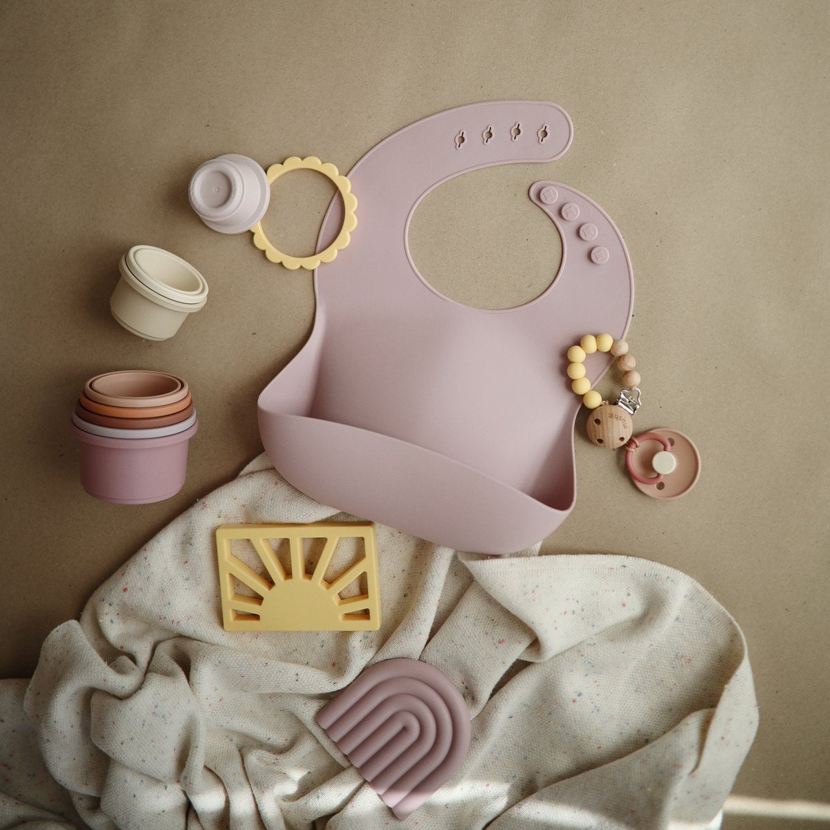 Lätzchen mit Fangtasche ''Pale Mauve''