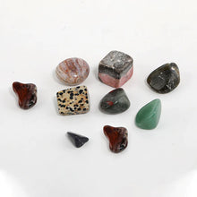 Load image into Gallery viewer, Northern Ireland &#39;&#39;Giants Causeway&#39;&#39; Gemstone Dig Kit
