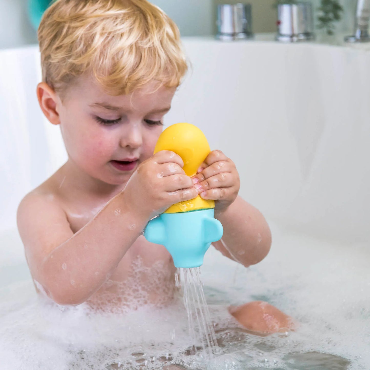 Badespielzeug ''Squeezi U-Boot''
