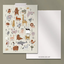 Lade das Bild in den Galerie-Viewer, ABC Tiere Postkarte, deutsche Sprache
