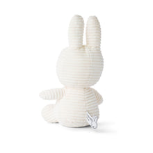 Lade das Bild in den Galerie-Viewer, Miffy Kuscheltier, Miffy Sitzend Corduroy Off-White 23cm
