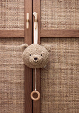 Lade das Bild in den Galerie-Viewer, Musikalisches Mobile, Teddybär Olivgrün

