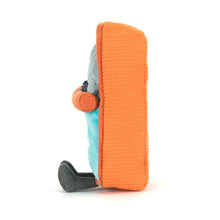 Lade das Bild in den Galerie-Viewer, Jellycat &#39;&#39;Amuseables Sardinendose&#39; Plüschtier
