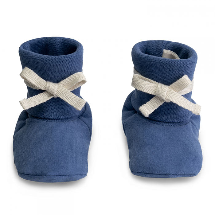 Gerippte Baby-Stiefel „Blue Moon“ aus GOTS-Bio-Baumwolle