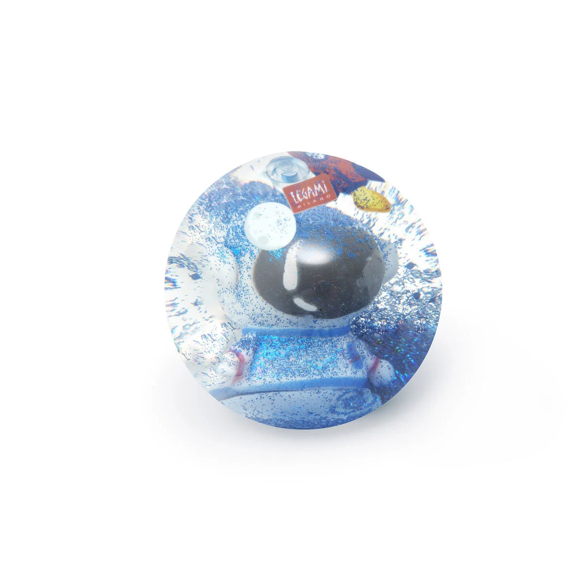Leuchtender Springball, Weltraum