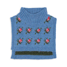 Load image into Gallery viewer, Wool Neckwarmer &#39;&#39;Rosie Shades&#39;&#39;

