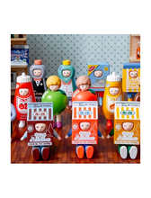 Lade das Bild in den Galerie-Viewer, Convenience-Store-Serie „Circus Boy Band“.
