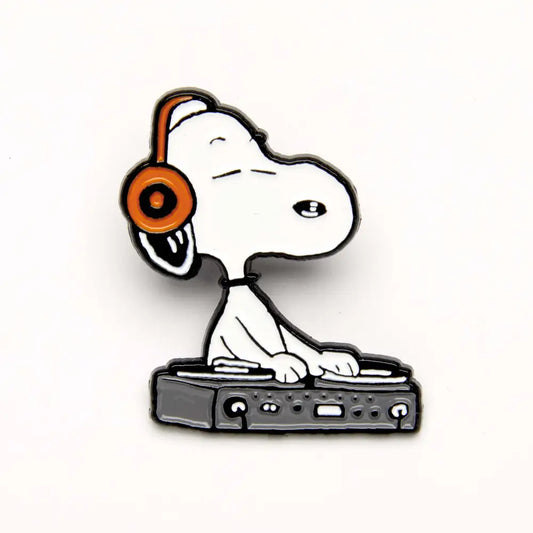 Snoopy Emaille-Anstecker, DJ