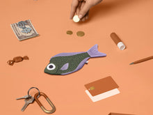 Load image into Gallery viewer, Purse, Green Sweeper Fish
