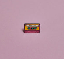 Load image into Gallery viewer, Pin Badge, Various
