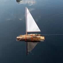 Lade das Bild in den Galerie-Viewer, Bauen Sie Ihr eigenes Segelboot
