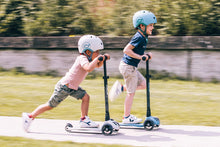 Load image into Gallery viewer, Scoot &amp; Ride &#39;&#39;Highway Kick 3 LED Ash&#39;&#39;
