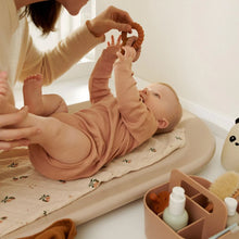 Load image into Gallery viewer, Cille Baby Changing Mat

