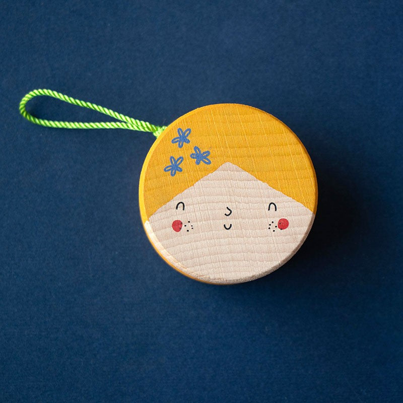 Wooden Yoyo, Various