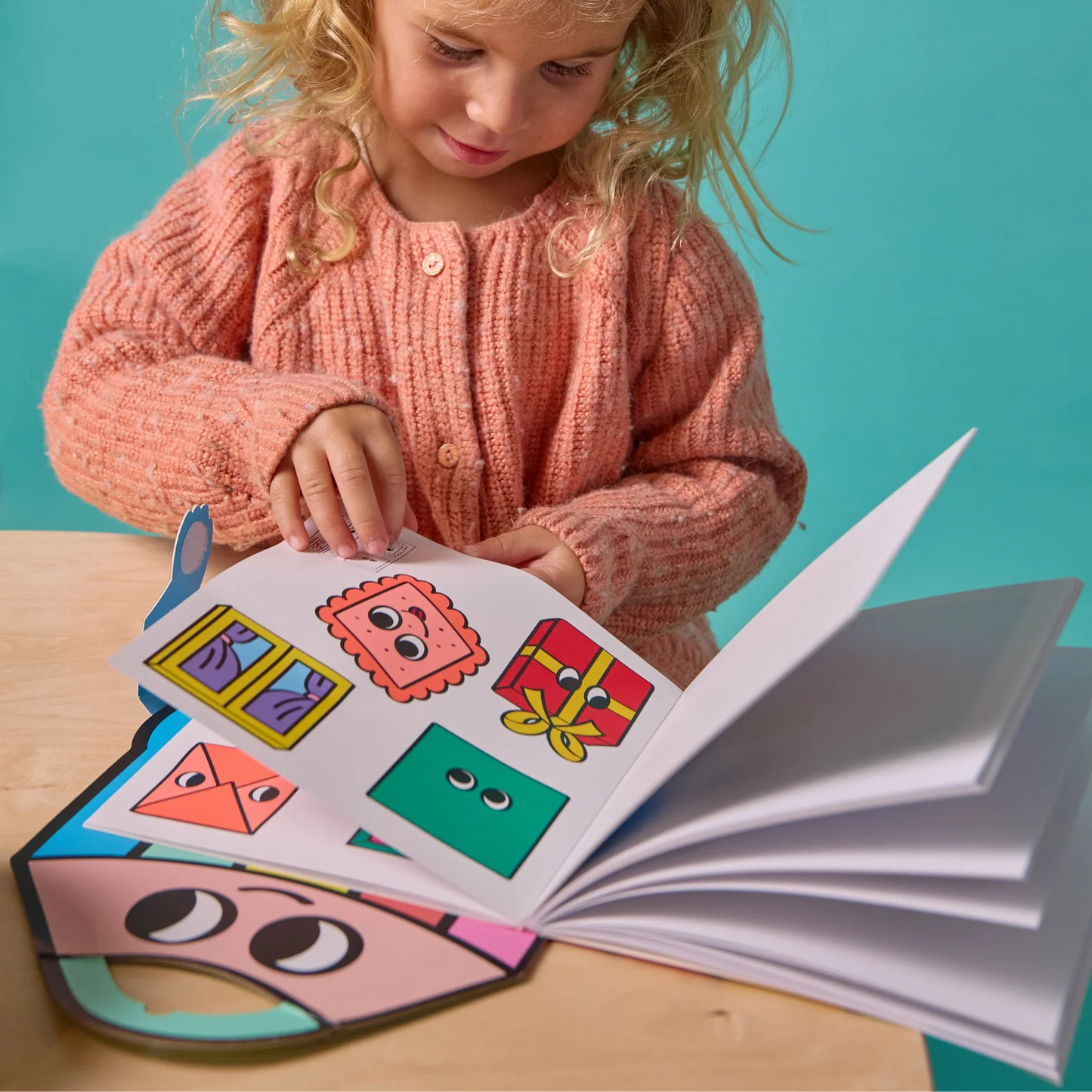 OMY Montessori Stickerbuch, Geometrische Formen