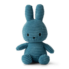 Lade das Bild in den Galerie-Viewer, Miffy Kuscheltier, Miffy Sitzend Eco Corduroy Aviator Blau 23cm
