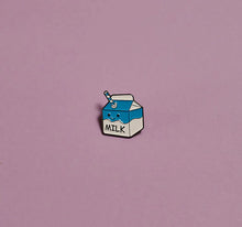 Load image into Gallery viewer, Pin Badge, Various
