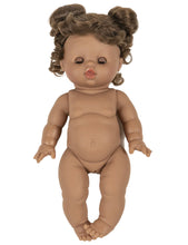 Lade das Bild in den Galerie-Viewer, Minikane Sleepy Eyes Puppe &#39;&#39;Madeleine&#39;&#39; 34cm
