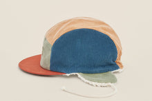 Load image into Gallery viewer, 5 Panel Winter Kids Caps &#39;&#39;Robin Fuji&#39;&#39;
