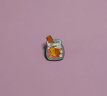 Load image into Gallery viewer, Pin Badge, Various
