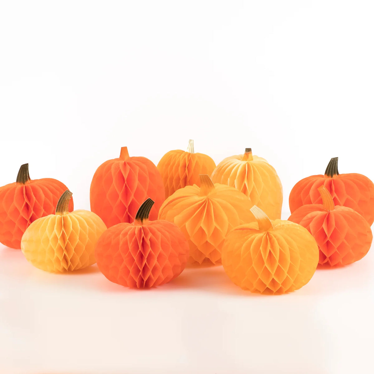 Honeycomb Pumpkins, Halloween Deco